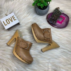 • Steve Madden • Tan Studded Mules Clogs